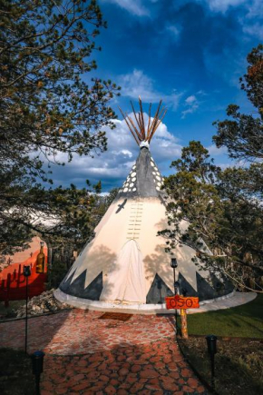 Oso Tipi at El Mistico Ranch